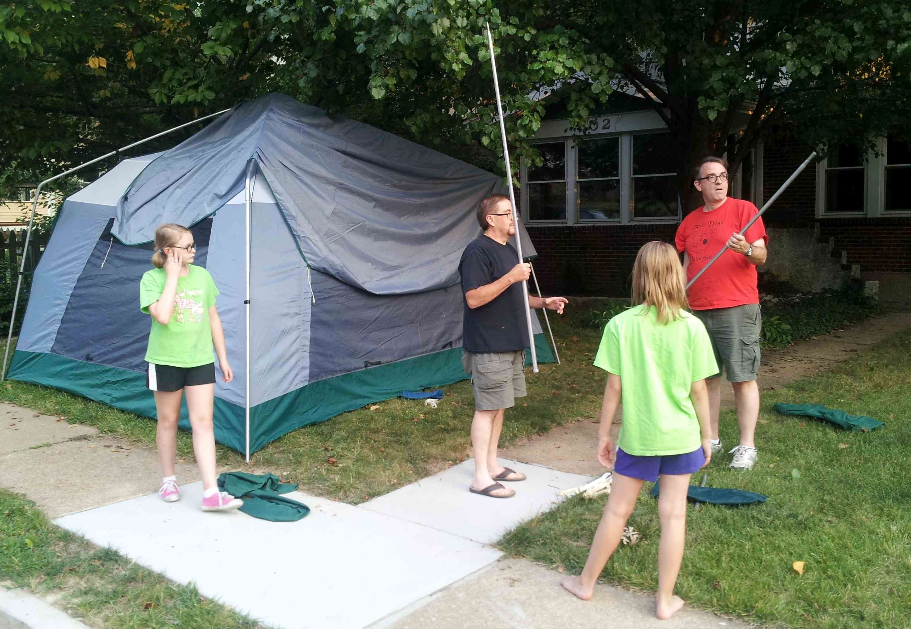 2014-07-21 Tent haggling.jpg